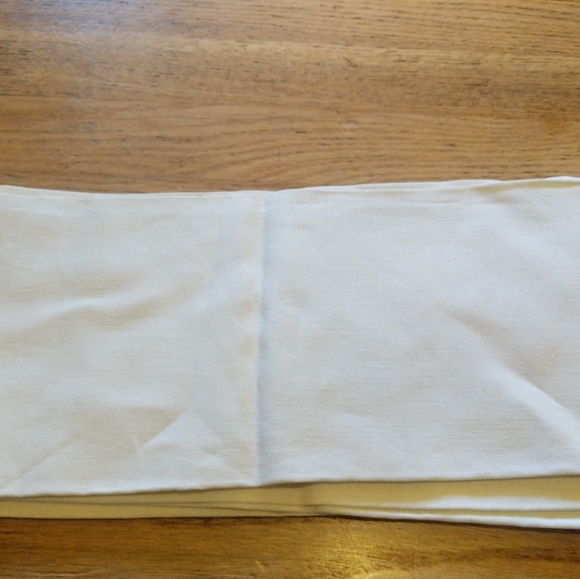 Seven vintage hand embroidered tea towels - Picture 4 of 7